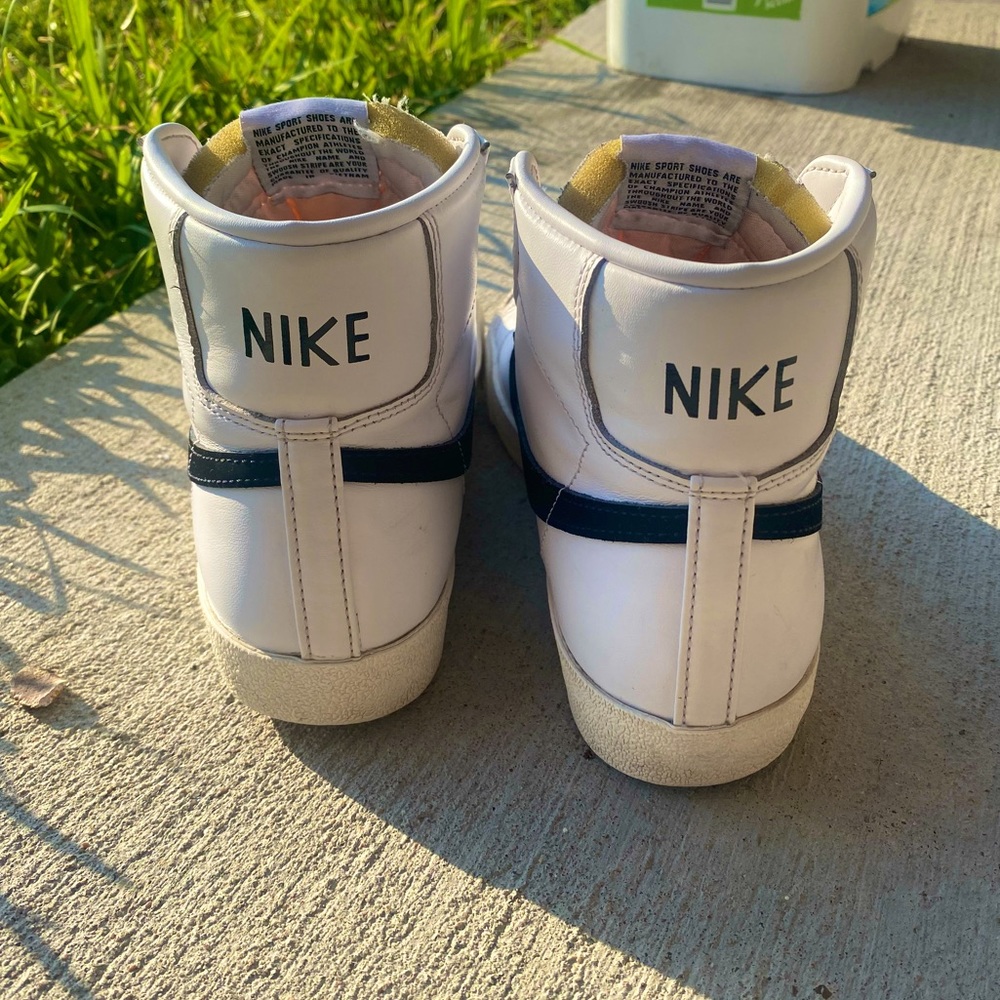Nike Women’s Blazer Mid ‘77, White and Black, Women’s size 9, Men’s size 7.5